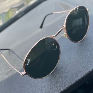 Ray-Ban Round Metal Sunglasses